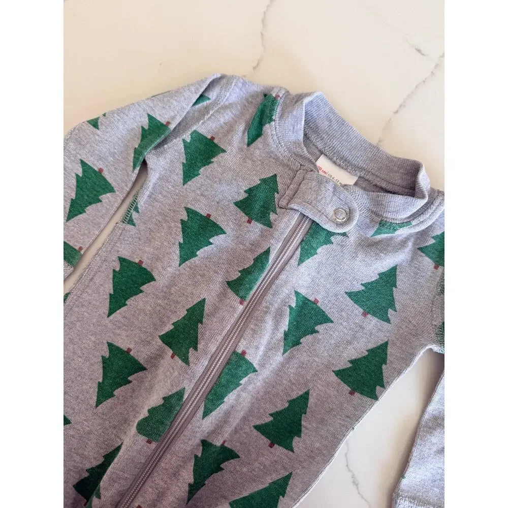 Hanna Andersson Tannenbaum tree Christmas Print Baby Sleeper 70